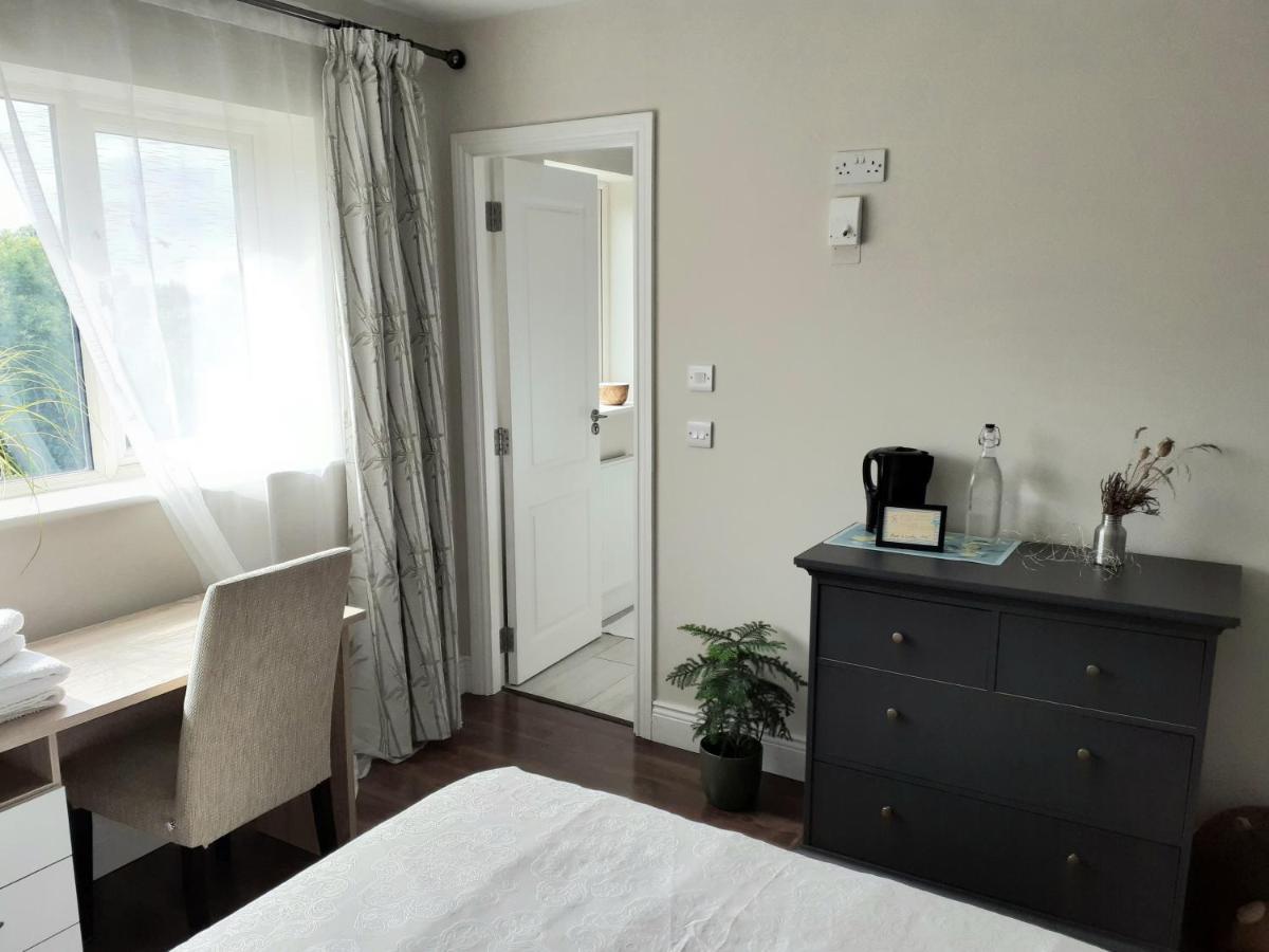 Ensuite At The Foot Of Dublin Mountains 外观 照片